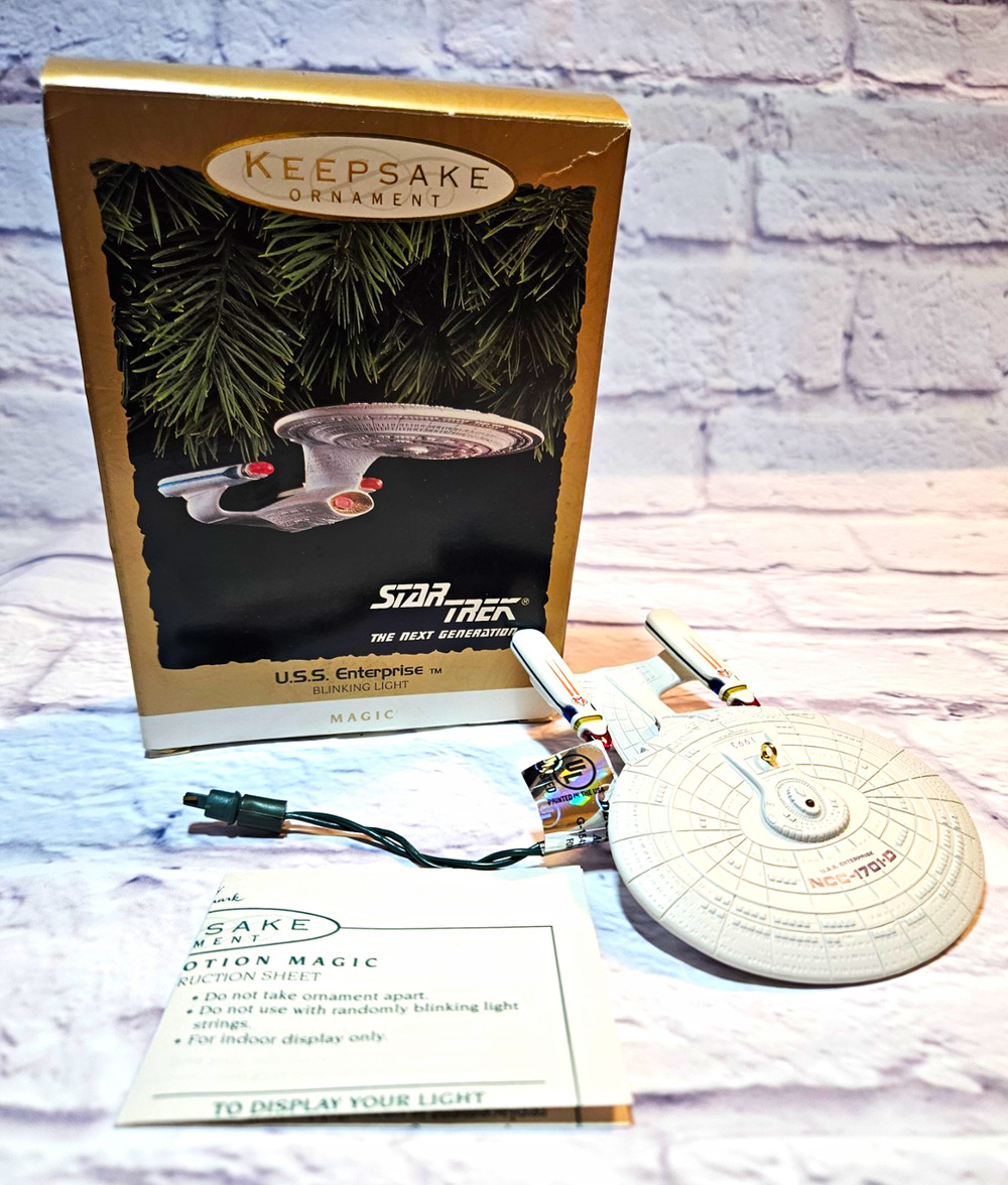 Vintage 1994 Hallmark Keepsake Magic ornament featuring the Klingon Bird of Prey
